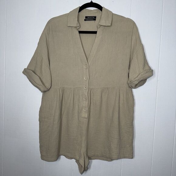 Urban Outfitters Women’s Kendra Button Front Romper Beige Gauze Size Small - Picture 1 of 6